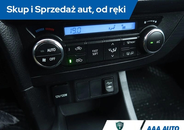 Toyota Auris cena 35000 przebieg: 119117, rok produkcji 2013 z Solec Kujawski małe 211